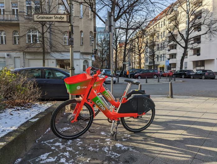 Das Pixel 7 Pro macht vom Bildeindruck ein sehr &auml;hnliches Foto, belichtet aber die hellen Stellen besser. (Bild: Tobias K&ouml;ltzsch/Golem.de)